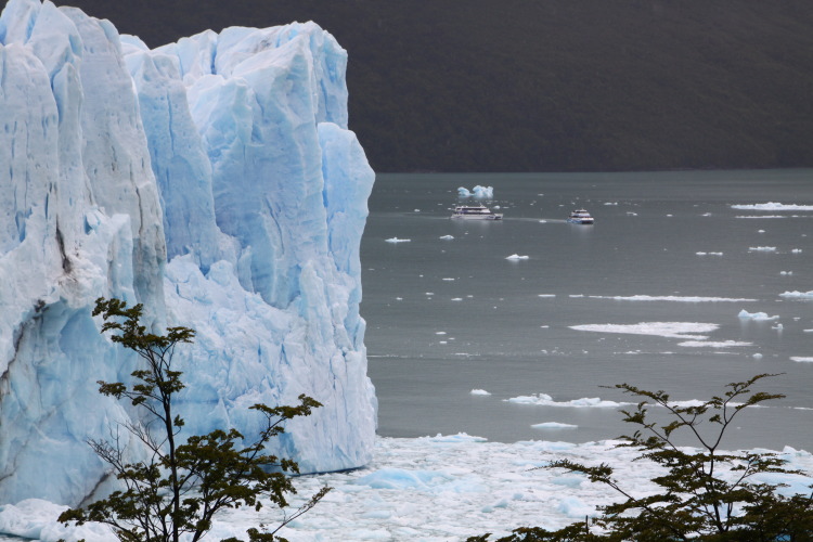 世界一周写真館　氷河　パタゴニア　アルゼンチン　南米