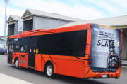 オーストラリア　交通　バス　電車